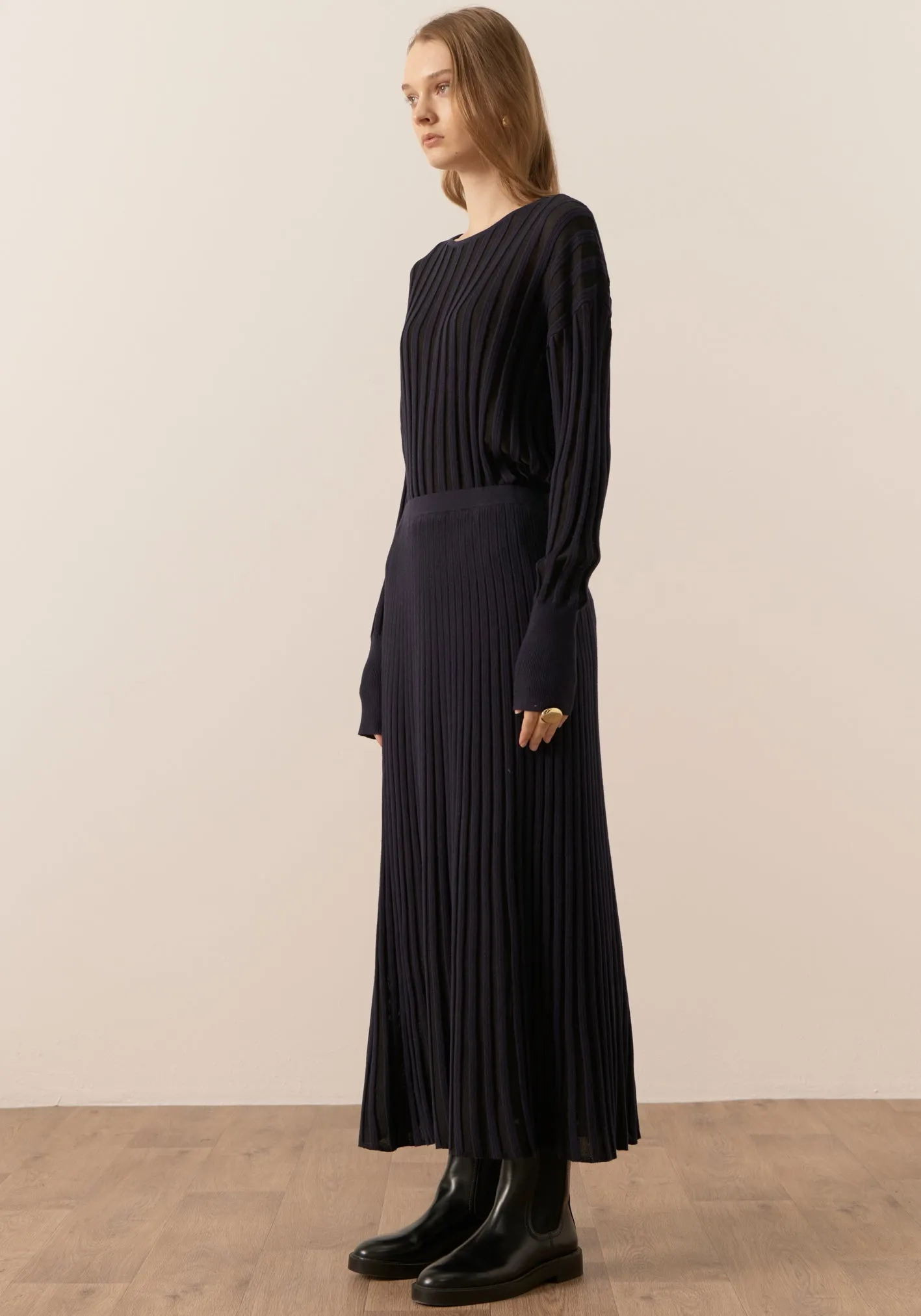 Atrium Ribbed Pleat Skirt