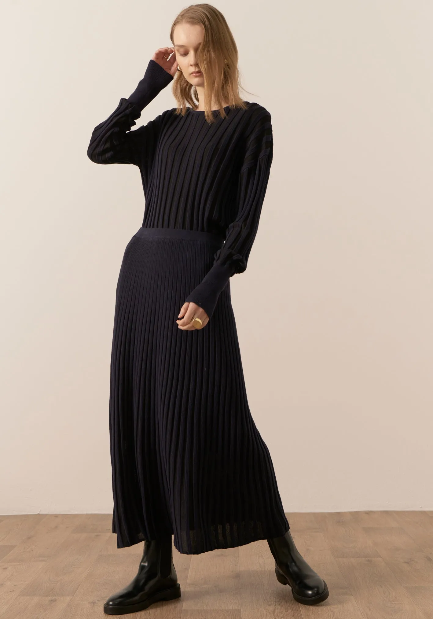 Atrium Ribbed Pleat Skirt