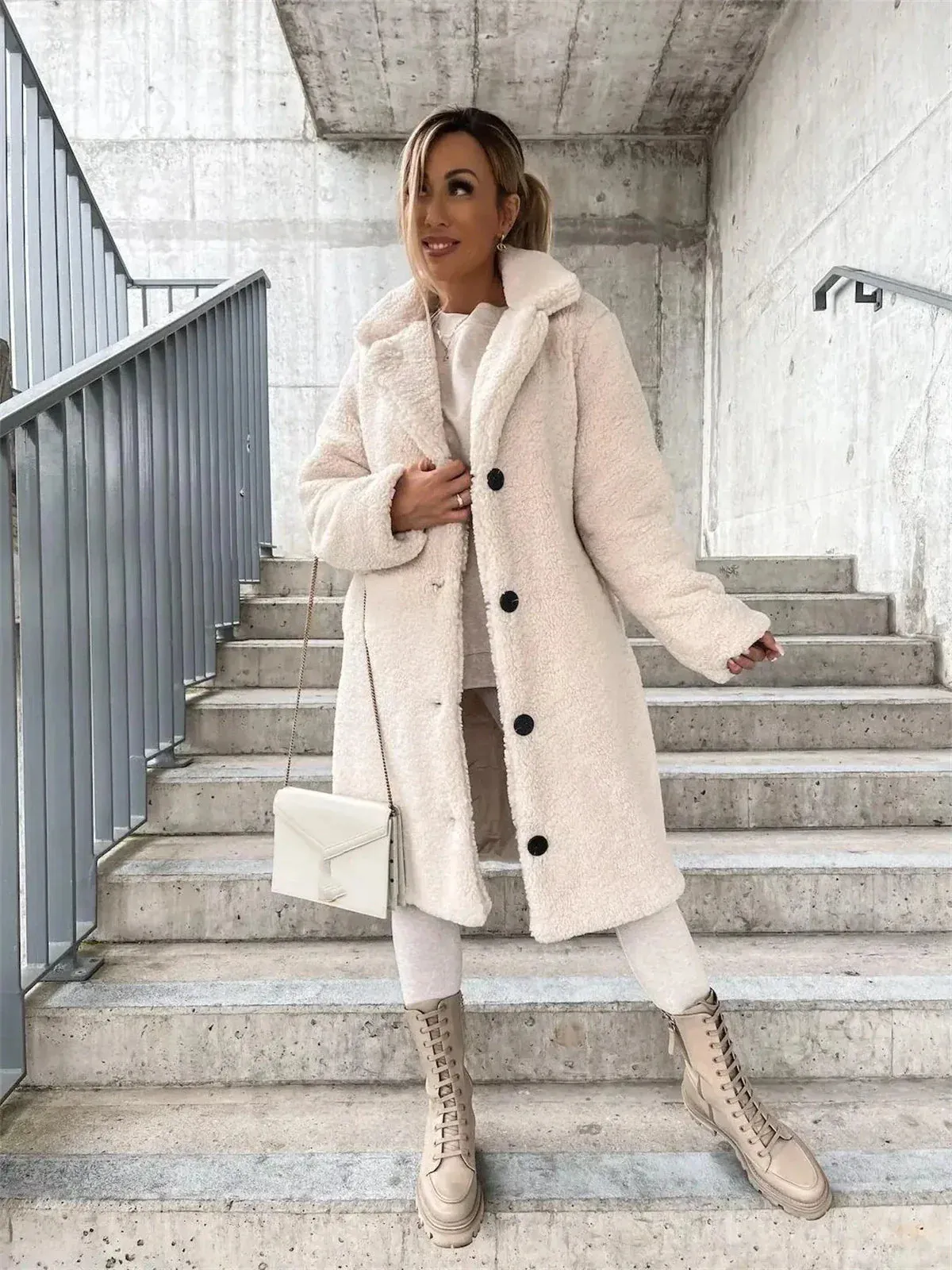 Ava™ - Warm Embrace Teddy Coat