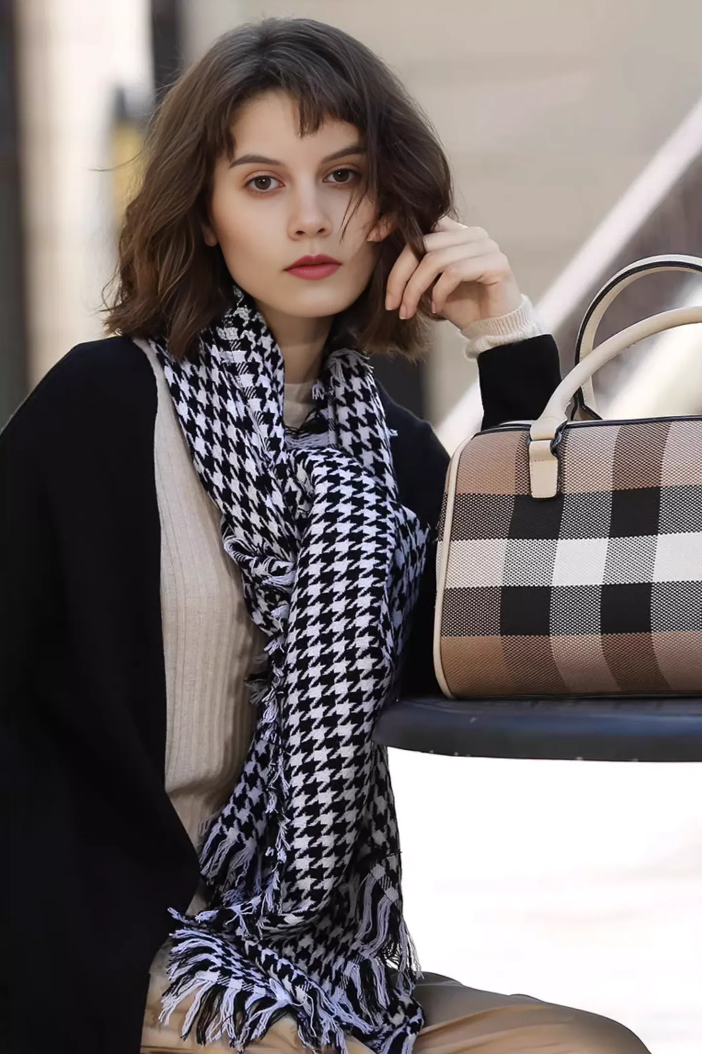 Houndstooth Pattern 100% Wool Fringe Scarf