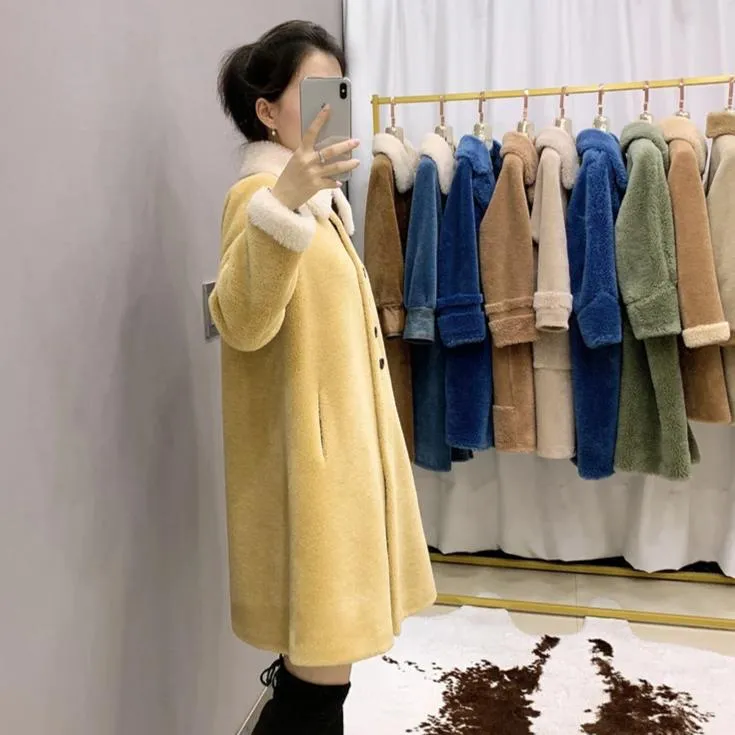 Women's Winter Long Wool Coat With Pockets